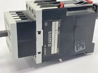 Used Square D Contactor 32A 660V w/ P4.22 Auxiliary Contact 12A 660V PLC Contactors Michigan US | Maverick Industrial Sales #1402112