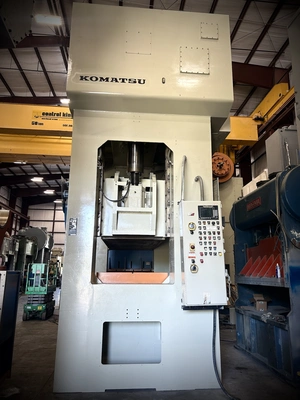 USED 1985 KOMATSU PRESSES KOMATSU E2P-400 PRESS