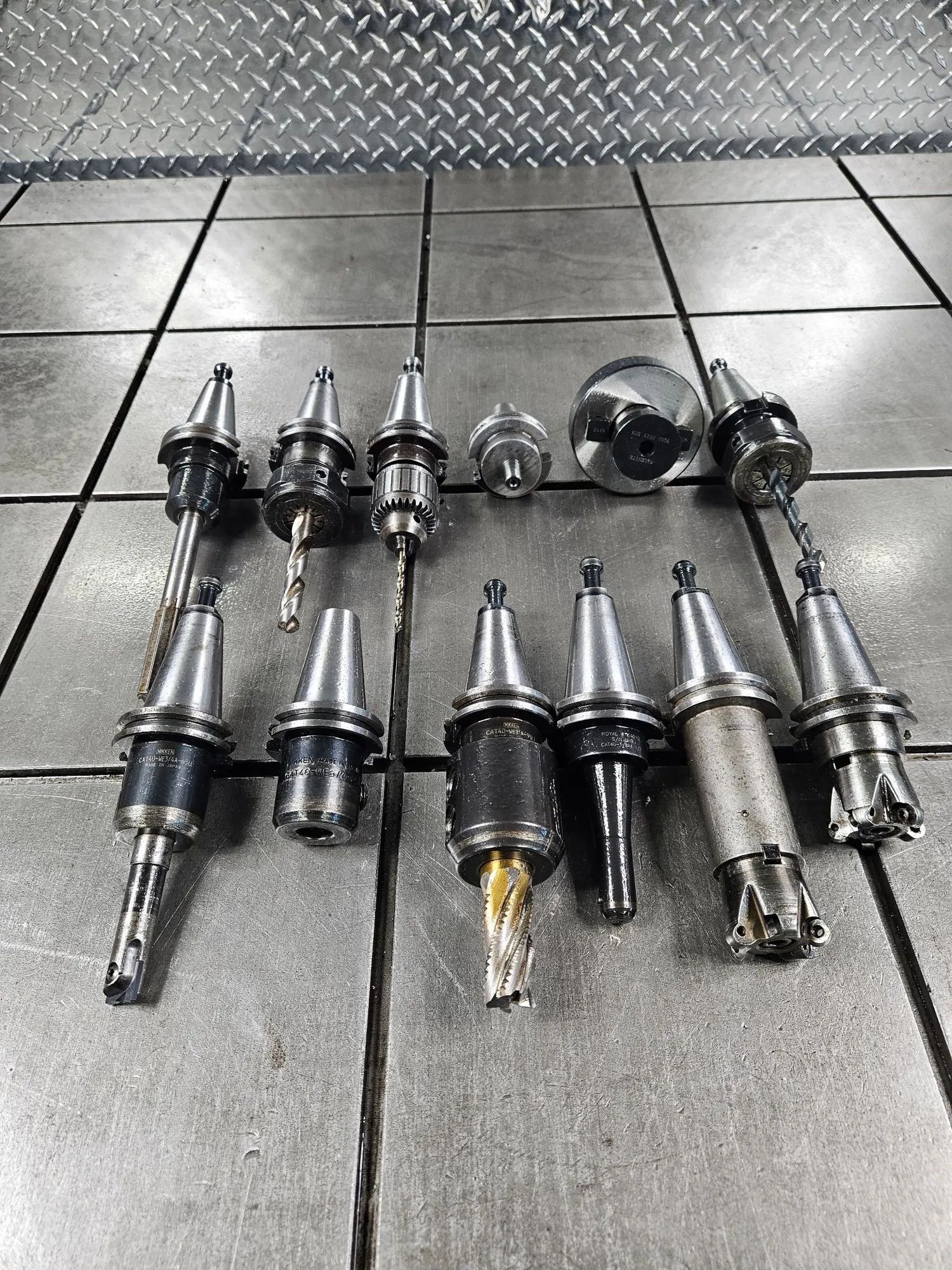 12) CAT-40 CNC Tool Holders PARLEC NIKKEN VALENITE ROYAL & ACCUPRO