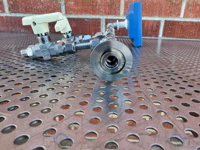 USED VACUUBRAND DVR 2 VACUUM GAGE AND CONTROLLER W/ PARKER VALVES