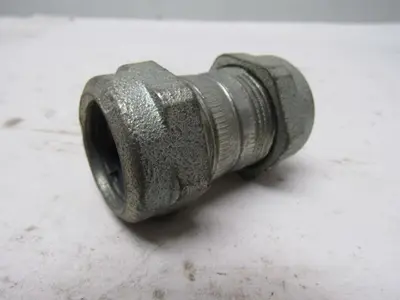 Mixed Brands 3/4" EMT Conduit Compression Couplings Lot Of 52