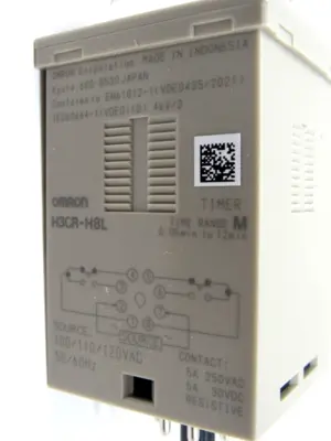 NEW OMRON H3CR-H8L TIMER H3CRH8L