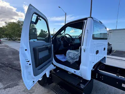 Used 2025 FORD F-750 Cab Chassis trucks Florida US | Truck and Van Outlet #1509240