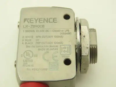 Keyence LR-ZB90CB Self-Contained CMOS Photoelectric Laser Proximity Sensor