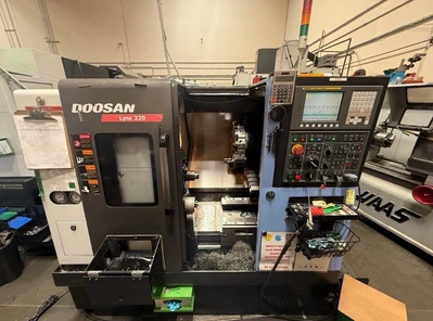 2011 DOOSAN LYNX 220 CNC Lathes | SNL Machine Trader LLC (1)