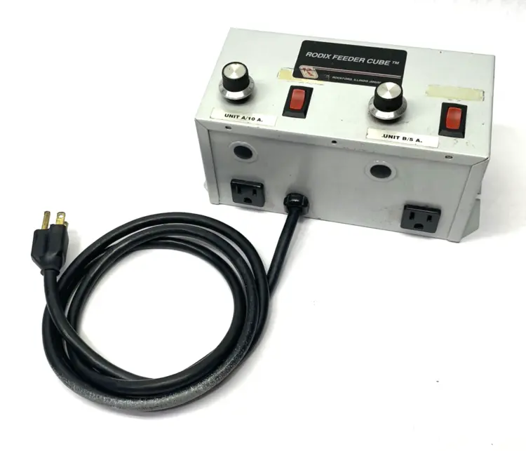 Used Rodix Plus Feeder Cube Dual Control Unit 10A Unit A, 5A Unit B, 121-13 Industrial Controls Michigan US | Maverick Industrial Sales #1402198