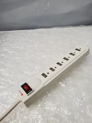 UTILITECH 1115 POWER STRIP