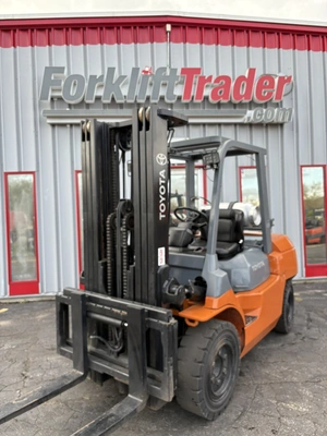 USED 2012 TOYOTA 7FGU35