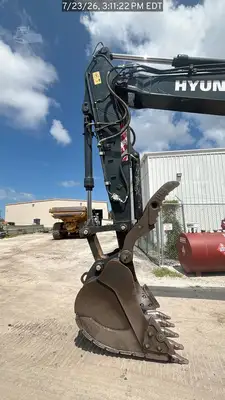 Used 2024 HYUNDAI HX210AL Crawler Excavators Florida US | National Equipment Dealers #1422291