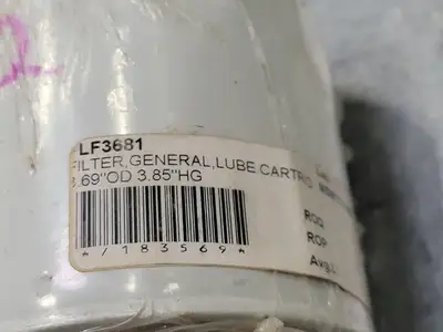 NEW FLEETGUARD LF3681