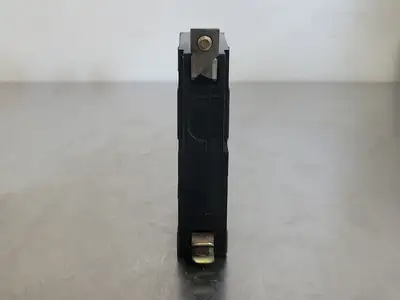 USED SQUARE D QOB120
