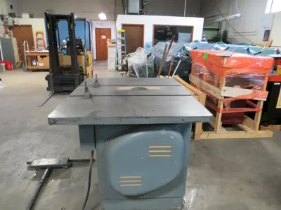 12/14" Rockwell / Delta Tilting Arbor Table Saw