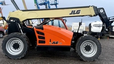 USED 2022 JLG 742