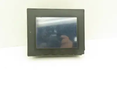 Keyence VT3-Q5S Interface Touch Panel PLC 24vDC 650mA *Cracked Housing
