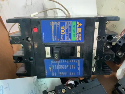 Used MITSUBISHI , FUJI ELECTRIC _UNKNOWN_ Circuit Breakers Ohio US | HGR 24 #1316516