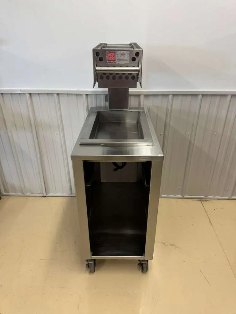 Used Marshall Used Marshall CZ3 Fryer Dump Station Warmer with Cart and Casters 120V Restaurant Equipment (Miscellaneous) Illinois US | Falcon Restaurant Supply #1375094
