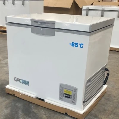 171-0381 35" Solid Top Self Contained Ultra Low Temperature Chest Freezer