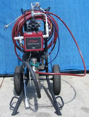 USED TITAN POWRCOAT 730
