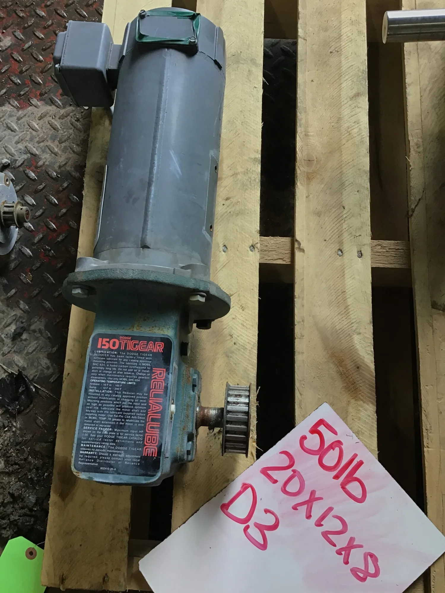I50 TIGEAR DODGE REDUCER MR94742 P BA