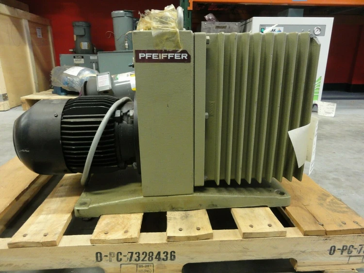 Used PFEIFFER DUO 030A Vacuum Pumps Connecticut US | BG Industrial Surplus #472240