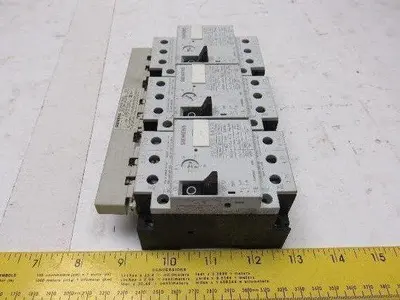 Siemens (1) 3VU1300-1NH00 & (2) 3VU1300-1MG00 Motor Starter W/Buss Connector