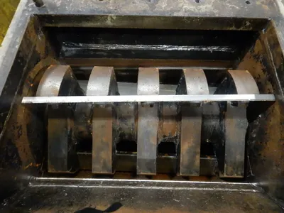 BATTENFELD GLOUCESTER 1428HD Broyeur broyeur caoutchouc et plastique (0 - 20 CV) | Perry Equipment (6)