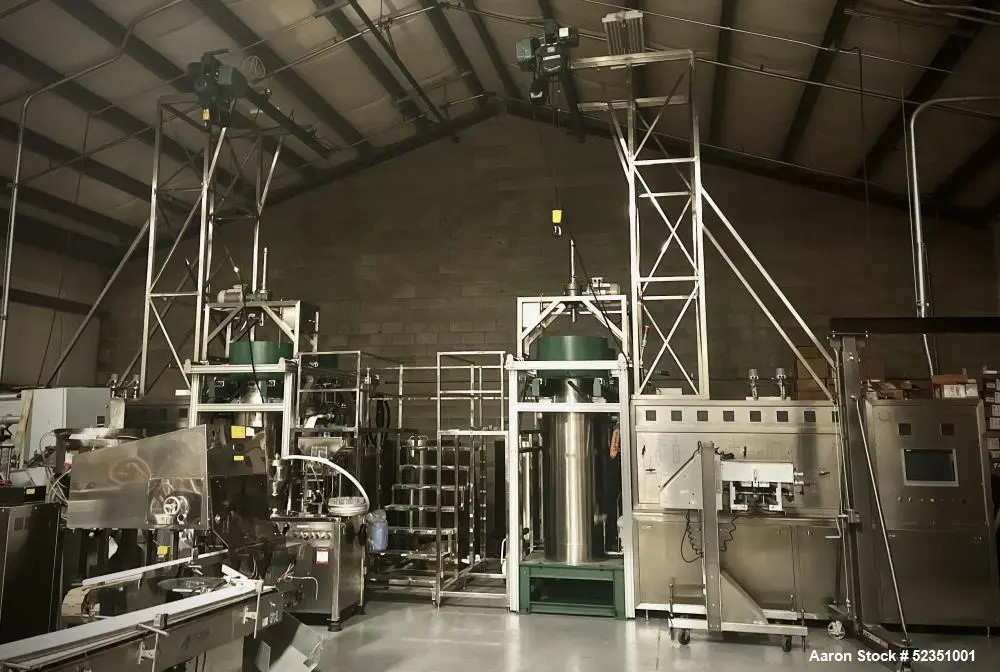 Liaoyang Pharma Supercritical CO2 Extraction System – 300L Total, CO2 Recirculating Type