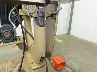 Bostitch 19 Stanley Bronco Wire Stitcher Saddle Single Head Industrial Stapler