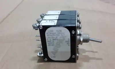 Used AIRPAX M55629/22-LM-LM-LM Switchgears British Columbia CA | Lenmark #242624