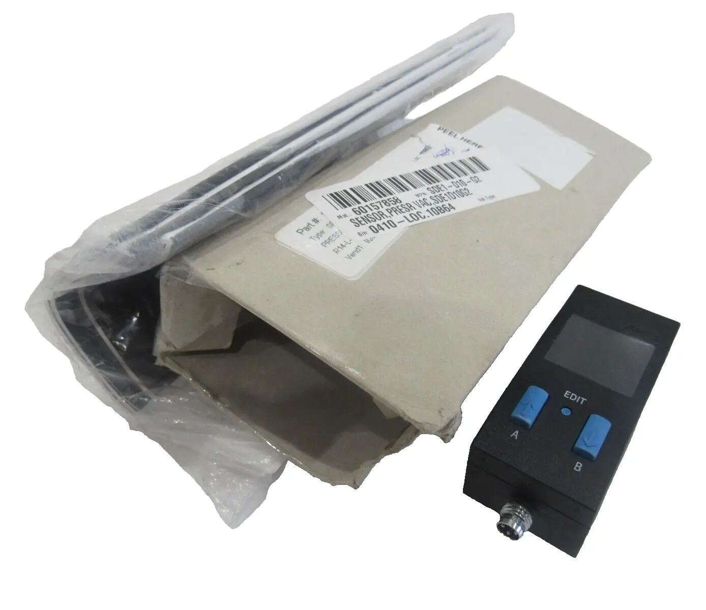 NEW FESTO SDE1-D10-G2-R14-L-P1-M8 PRESSURE SENSOR SDE1D10G2R14LP1M8