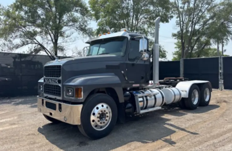 Used 2024 MACK PI64T Misc Trucks Iowa US | Mitsubishi HC Capital America #323542