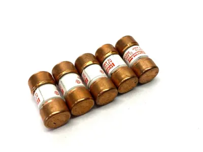 USED FERRAZ SHAWMUT FAST ACTING FUSE 300VAC 10A LOT OF 5