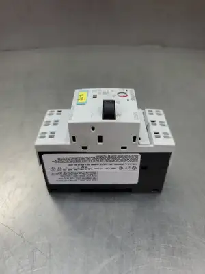 USED Siemens 3RV1011-0GA20 SIRIUS Circuit Breaker