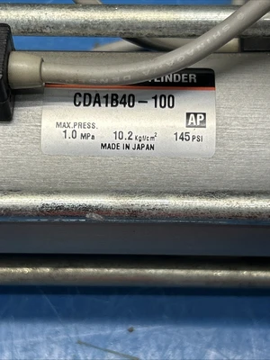 NEW SMC CDA1B40-100