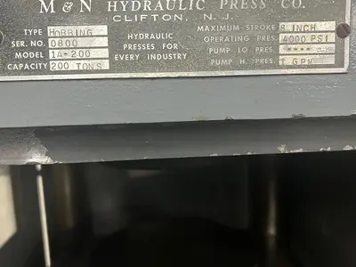 USED M&N 200 TON