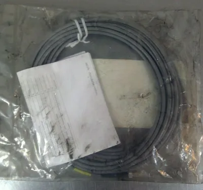 Allen-Bradley - 2090-SCVP8-0 Series E - Cable Assembly 5E