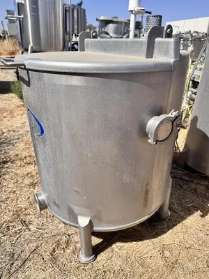 Used QUALTECH _UNKNOWN_ Stainless Steel Tanks California US | Machinery & Equipment #1506484