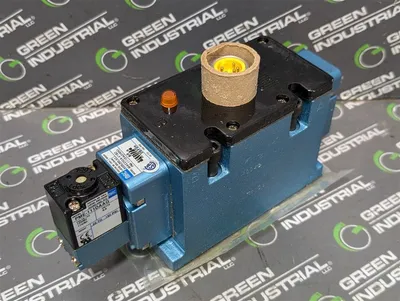 MAC MAC250A-V1B2-PM-111DA(UNIV) Solenoid Valve Assembly New