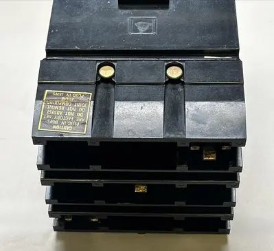 Used SQUARE D FA36020 Circuit Breakers | Surplus Asset Holdings #1189440