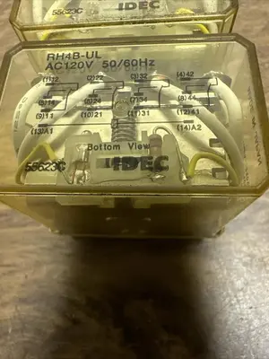 Used IDEC RH4B-UL Miscellaneous Equipment (Electrical & Power) | Surplus Asset Holdings #1194269