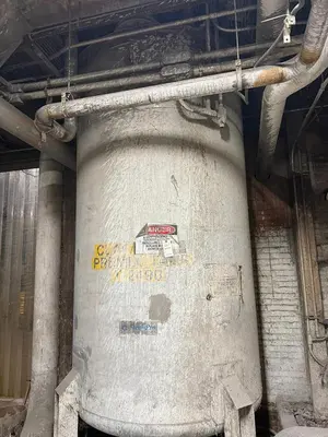 2,300 GALLON STEEL PRO JACKETED STAINLESS STEEL PRESSURIZED TANK 11' TALL 6' DIAMETER