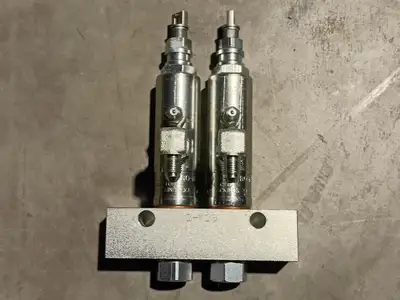 NEW HITACHI 4446879