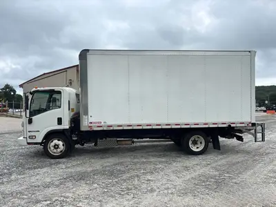 Used 2024 ISUZU NPR HD Box trucks Florida US | Truck and Van Outlet #1509183