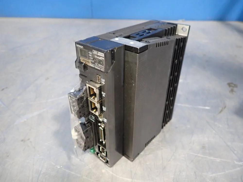USED OMRON R88DKN04HECT