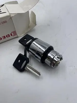 New | in-Stock IDEC IDEC HW1B-V402-R Misc Electrical & Power Parts | ND Industrial Surplus #1214787