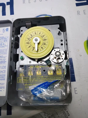 NEW INTERMATIC DPST