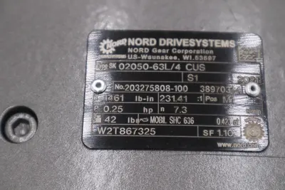 Nord SK 02050-63L/4 CUS 231.41:1 GEAR MOTOR RIGHT-ANGLE - STOCK GF534