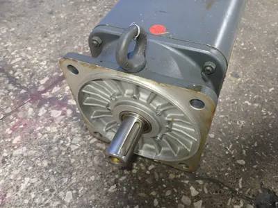 USED SIEMENS 1FT51041AA711EA0