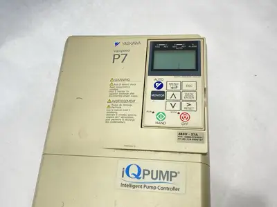 USED YASKAWA P7 VARISPEED IQ PUMP CONTROLLER DRIVE 3PH 27A 480V