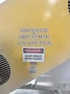 USED CONSTRUCTIVE SHEET METAL VERTICAL BAG DUST COLLECTOR